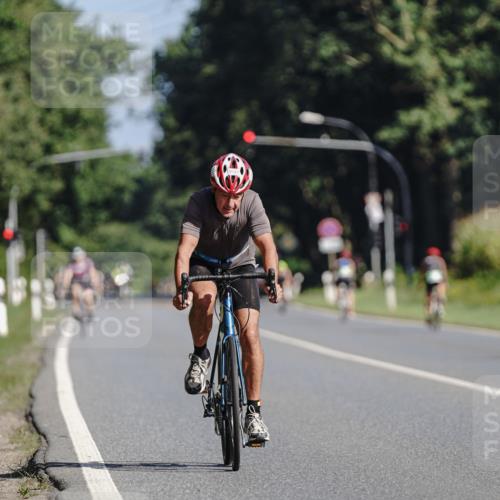 06.09.2026 - 20. Norderstedt Triathlon Michael Burmester http://msf.ph/oto/10200230 06.09.2026 10:32:46 Radfahren 1511 meine-sportfotos.de