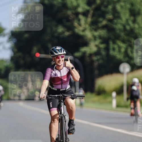 06.09.2026 - 20. Norderstedt Triathlon Michael Burmester http://msf.ph/oto/10200241 06.09.2026 10:32:57 Radfahren 1507 meine-sportfotos.de