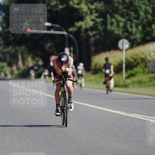 06.09.2026 - 20. Norderstedt Triathlon Michael Burmester http://msf.ph/oto/10200252 06.09.2026 10:33:06 Radfahren 737 meine-sportfotos.de