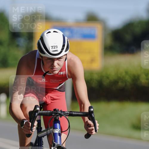 06.09.2026 - 20. Norderstedt Triathlon Michael Burmester http://msf.ph/oto/10200395 06.09.2026 10:35:16 Radfahren 729 meine-sportfotos.de