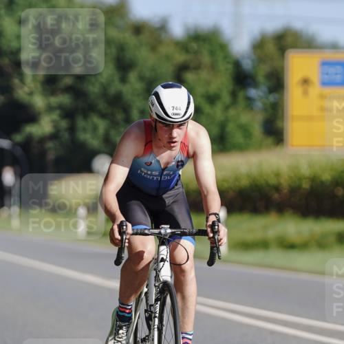06.09.2026 - 20. Norderstedt Triathlon Michael Burmester http://msf.ph/oto/10200451 06.09.2026 10:35:29 Radfahren 740, 744, 753, 1491 meine-sportfotos.de
