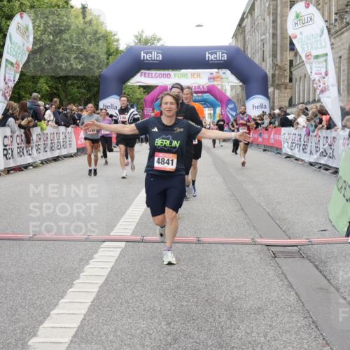 06.09.2026 - CURREX Alsterlauf Yannick Fuchs http://msf.ph/oto/10200625 06.09.2026 10:08:06 Ziel 2390, 2407, 3192, 3193, 3194, 3298, 3666, 4159, 4292, 4727, 4841, 5049, 5256, 5290, 5597, 6168, 6361, 6395 meine-sportfotos.de