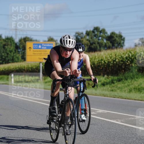 06.09.2026 - 20. Norderstedt Triathlon Michael Burmester http://msf.ph/oto/10200839 06.09.2026 10:36:52 Radfahren 702, 703 meine-sportfotos.de