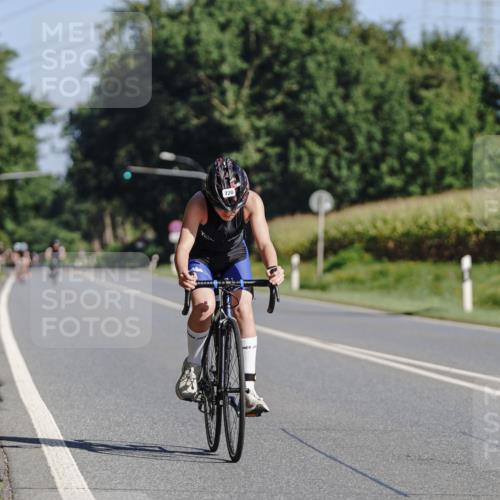 06.09.2026 - 20. Norderstedt Triathlon Michael Burmester http://msf.ph/oto/10201195 06.09.2026 10:39:24 Radfahren 720 meine-sportfotos.de