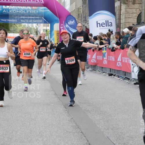 06.09.2026 - CURREX Alsterlauf Yannick Fuchs http://msf.ph/oto/10201268 06.09.2026 10:08:13 Ziel 2363, 2390, 2407, 2785, 3192, 3193, 3194, 3200, 3298, 3309, 3933, 4292, 4590, 4727, 4841, 5049, 5507, 6395, 8258, 8260 meine-sportfotos.de