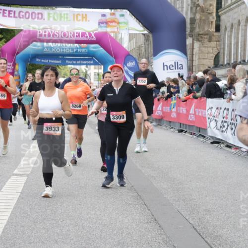 06.09.2026 - CURREX Alsterlauf Yannick Fuchs http://msf.ph/oto/10201433 06.09.2026 10:08:14 Ziel 2363, 2390, 2407, 2785, 3192, 3193, 3194, 3200, 3298, 3309, 3933, 4169, 4292, 4590, 4727, 5049, 5507, 8258, 8260 meine-sportfotos.de
