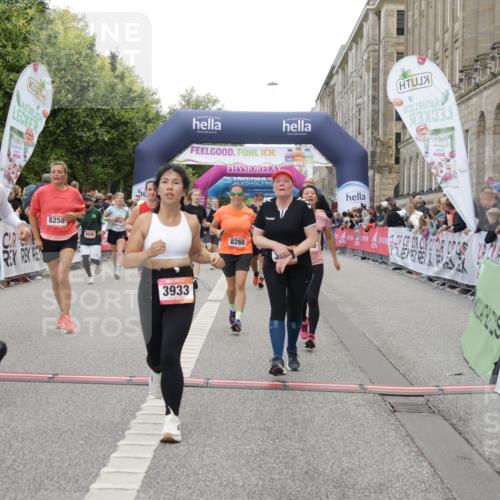 06.09.2026 - CURREX Alsterlauf Yannick Fuchs http://msf.ph/oto/10201660 06.09.2026 10:08:17 Ziel 2363, 2407, 2440, 2785, 3200, 3309, 3352, 3933, 4169, 4292, 4590, 4727, 5342, 5502, 5507, 6473, 8045, 8258, 8260, 8297 meine-sportfotos.de