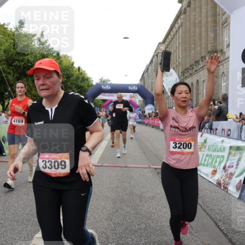 06.09.2026 - CURREX Alsterlauf Yannick Fuchs http://msf.ph/oto/10201950 06.09.2026 10:08:19 Ziel 2155, 2363, 2440, 2785, 3200, 3309, 3352, 3933, 4146, 4169, 4247, 4590, 5342, 5502, 5507, 6473, 8045, 8258, 8260, 8297 meine-sportfotos.de