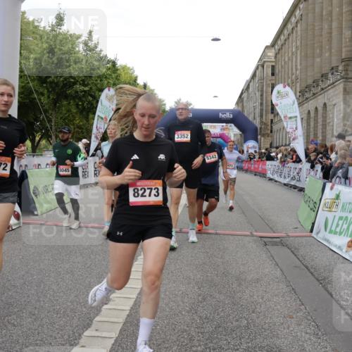 06.09.2026 - CURREX Alsterlauf Yannick Fuchs http://msf.ph/oto/10202098 06.09.2026 10:08:21 Ziel 2080, 2155, 2440, 2504, 3200, 3309, 3352, 3390, 3933, 4146, 4169, 4247, 4399, 4447, 4590, 5342, 5502, 5507, 5582, 6473, 8045, 8258, 8260, 8297 meine-sportfotos.de