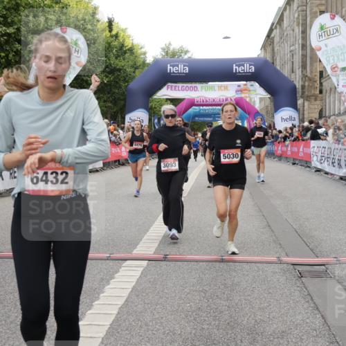 06.09.2026 - CURREX Alsterlauf Yannick Fuchs http://msf.ph/oto/10202769 06.09.2026 10:08:30 Ziel 2035, 2080, 2105, 2155, 2504, 3082, 3093, 3390, 3889, 4146, 4247, 4399, 4447, 4476, 4651, 5030, 5140, 5582, 5854, 6230 meine-sportfotos.de