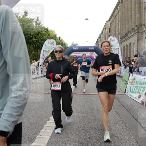 06.09.2026 - CURREX Alsterlauf Yannick Fuchs http://msf.ph/oto/10202914 06.09.2026 10:08:31 Ziel 2035, 2080, 2105, 2155, 2504, 3082, 3093, 3390, 3888, 3889, 4399, 4447, 4476, 4651, 5030, 5140, 5582, 5854, 6230 meine-sportfotos.de