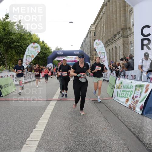 06.09.2026 - CURREX Alsterlauf Yannick Fuchs http://msf.ph/oto/10203342 06.09.2026 10:08:35 Ziel 2035, 2105, 2491, 3082, 3093, 3482, 3836, 3888, 3889, 4185, 4476, 4651, 5030, 5140, 5233, 5550, 5854, 6230 meine-sportfotos.de