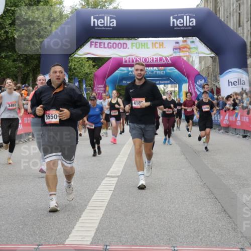 06.09.2026 - CURREX Alsterlauf Yannick Fuchs http://msf.ph/oto/10203515 06.09.2026 10:08:37 Ziel 2491, 2580, 3082, 3093, 3482, 3836, 3888, 3889, 4185, 4476, 4651, 5030, 5140, 5233, 5319, 5550, 5854, 6230 meine-sportfotos.de