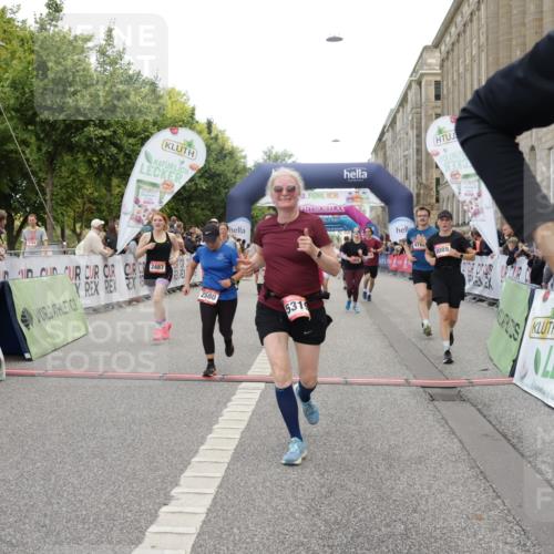 06.09.2026 - CURREX Alsterlauf Yannick Fuchs http://msf.ph/oto/10204073 06.09.2026 10:08:42 Ziel 2374, 2450, 2487, 2491, 2580, 3086, 3400, 3482, 3811, 3812, 3836, 3888, 3889, 4115, 4129, 4185, 4233, 4651, 5130, 5233, 5319, 5550, 5985, 8089 meine-sportfotos.de