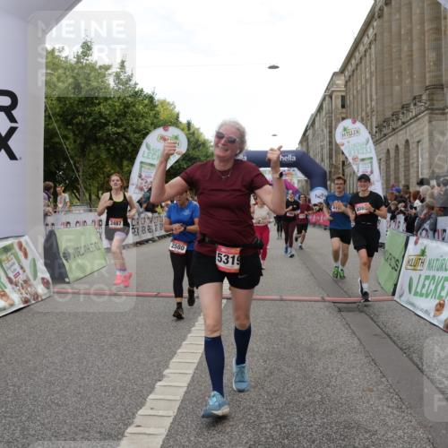06.09.2026 - CURREX Alsterlauf Yannick Fuchs http://msf.ph/oto/10204160 06.09.2026 10:08:42 Ziel 2374, 2450, 2487, 2491, 2580, 3086, 3400, 3482, 3811, 3812, 3836, 3888, 3889, 4115, 4129, 4185, 4233, 4651, 5130, 5233, 5319, 5550, 5985, 8089 meine-sportfotos.de