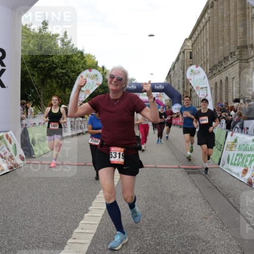 06.09.2026 - CURREX Alsterlauf Yannick Fuchs http://msf.ph/oto/10204189 06.09.2026 10:08:43 Ziel 2374, 2450, 2487, 2491, 2580, 3086, 3400, 3482, 3811, 3812, 3836, 3888, 4115, 4129, 4185, 4233, 5130, 5233, 5319, 5550, 5985, 8089 meine-sportfotos.de