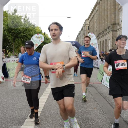 06.09.2026 - CURREX Alsterlauf Yannick Fuchs http://msf.ph/oto/10204280 06.09.2026 10:08:44 Ziel 2374, 2450, 2487, 2491, 2580, 3086, 3400, 3482, 3540, 3811, 3812, 3836, 4115, 4129, 4185, 4233, 5130, 5233, 5319, 5550, 5985, 8089 meine-sportfotos.de