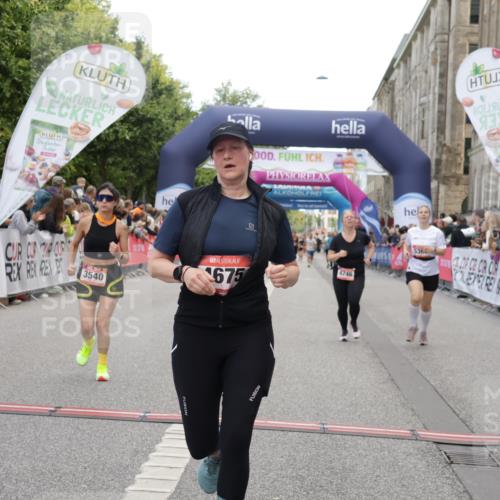 06.09.2026 - CURREX Alsterlauf Yannick Fuchs http://msf.ph/oto/10204609 06.09.2026 10:08:48 Ziel 2374, 2450, 2487, 2580, 3086, 3400, 3540, 3811, 3812, 4115, 4129, 4233, 4274, 4746, 5125, 5130, 5319, 5367, 5985, 8089 meine-sportfotos.de