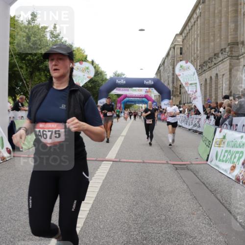 06.09.2026 - CURREX Alsterlauf Yannick Fuchs http://msf.ph/oto/10204734 06.09.2026 10:08:49 Ziel 2374, 2450, 2487, 2580, 3086, 3400, 3540, 3811, 3812, 4115, 4129, 4233, 4274, 4738, 4746, 5125, 5130, 5367, 5985, 8089 meine-sportfotos.de