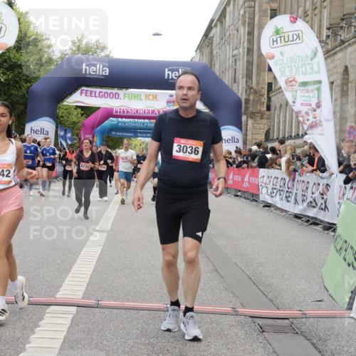 06.09.2026 - CURREX Alsterlauf Yannick Fuchs http://msf.ph/oto/10206241 06.09.2026 10:08:59 Ziel 2679, 2681, 2777, 3036, 4274, 4738, 5125, 5132, 5252, 5742, 6116, 6488, 8055 meine-sportfotos.de