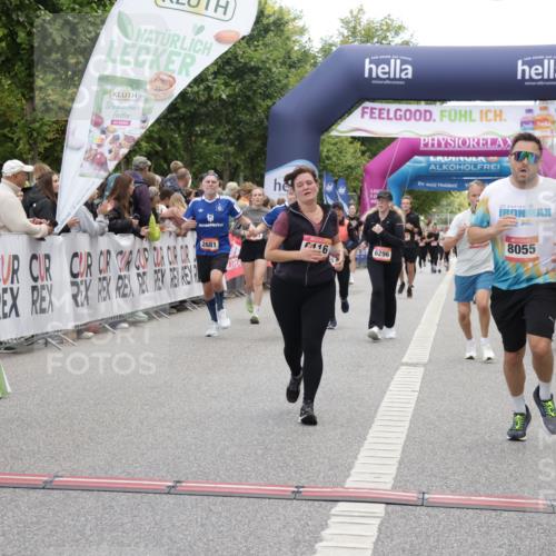 06.09.2026 - CURREX Alsterlauf Yannick Fuchs http://msf.ph/oto/10206840 06.09.2026 10:09:01 Ziel 2519, 2679, 2681, 2777, 3036, 4021, 4738, 5132, 5252, 5742, 5798, 6116, 6296, 6488, 8055 meine-sportfotos.de