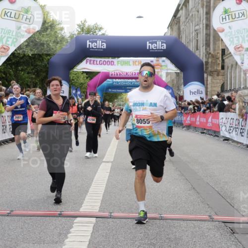 06.09.2026 - CURREX Alsterlauf Yannick Fuchs http://msf.ph/oto/10207071 06.09.2026 10:09:02 Ziel 2519, 2679, 2681, 2777, 3036, 4021, 5132, 5252, 5742, 5798, 6116, 6296, 6488, 8055 meine-sportfotos.de