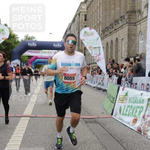 06.09.2026 - CURREX Alsterlauf Yannick Fuchs http://msf.ph/oto/10207114 06.09.2026 10:09:02 Ziel 2519, 2679, 2681, 2777, 3036, 4021, 5132, 5252, 5742, 5798, 6116, 6296, 6488, 8055 meine-sportfotos.de