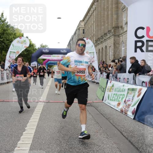 06.09.2026 - CURREX Alsterlauf Yannick Fuchs http://msf.ph/oto/10207164 06.09.2026 10:09:03 Ziel 2519, 2679, 2681, 2777, 3036, 4021, 5132, 5252, 5742, 5798, 6116, 6296, 6340, 6460, 6487, 6488, 8055 meine-sportfotos.de