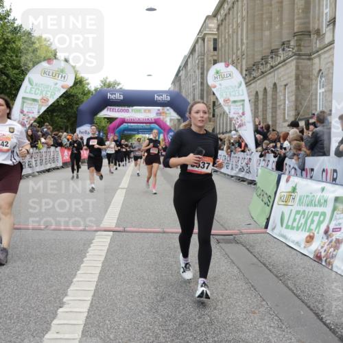 06.09.2026 - CURREX Alsterlauf Yannick Fuchs http://msf.ph/oto/10208190 06.09.2026 10:09:10 Ziel 2519, 2679, 2681, 3241, 3637, 4021, 5007, 5113, 5132, 5758, 5794, 5798, 5942, 6263, 6296, 6340, 6460, 6487 meine-sportfotos.de