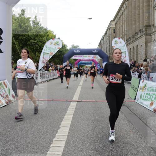 06.09.2026 - CURREX Alsterlauf Yannick Fuchs http://msf.ph/oto/10208291 06.09.2026 10:09:11 Ziel 2519, 2679, 2681, 3241, 3637, 4021, 5007, 5084, 5113, 5132, 5171, 5758, 5794, 5798, 5913, 5942, 6263, 6296, 6340, 6460, 6487 meine-sportfotos.de