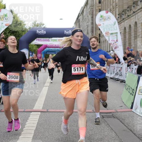 06.09.2026 - CURREX Alsterlauf Yannick Fuchs http://msf.ph/oto/10209157 06.09.2026 10:09:16 Ziel 2919, 3241, 3332, 3573, 3637, 5007, 5084, 5113, 5126, 5171, 5758, 5794, 5913, 5942, 6263, 8076 meine-sportfotos.de