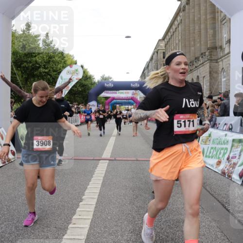 06.09.2026 - CURREX Alsterlauf Yannick Fuchs http://msf.ph/oto/10209332 06.09.2026 10:09:17 Ziel 2466, 2919, 3241, 3332, 3573, 3637, 5084, 5113, 5126, 5171, 5758, 5794, 5913, 5942, 6263, 8076 meine-sportfotos.de