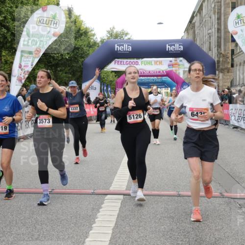 06.09.2026 - CURREX Alsterlauf Yannick Fuchs http://msf.ph/oto/10209611 06.09.2026 10:09:20 Ziel 2201, 2466, 2919, 3332, 3573, 4222, 4815, 5084, 5113, 5126, 5171, 5241, 5758, 5794, 5913, 6070, 6263, 8076, 8294 meine-sportfotos.de