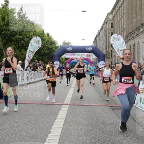 06.09.2026 - CURREX Alsterlauf Yannick Fuchs http://msf.ph/oto/10211416 06.09.2026 10:09:31 Ziel 2082, 2201, 2707, 2742, 4138, 4280, 4328, 4536, 4815, 4986, 5241, 5259, 5260, 6070, 6278, 6492, 8271 meine-sportfotos.de