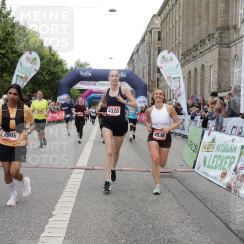 06.09.2026 - CURREX Alsterlauf Yannick Fuchs http://msf.ph/oto/10211561 06.09.2026 10:09:32 Ziel 2082, 2707, 2742, 4138, 4280, 4328, 4536, 4986, 5259, 5260, 6278, 6492, 8271 meine-sportfotos.de