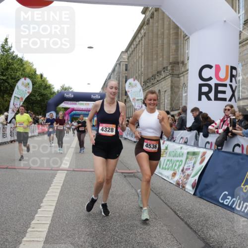 06.09.2026 - CURREX Alsterlauf Yannick Fuchs http://msf.ph/oto/10211608 06.09.2026 10:09:33 Ziel 2082, 2707, 2742, 4138, 4280, 4328, 4536, 4986, 5259, 5260, 6278, 6492, 8271 meine-sportfotos.de