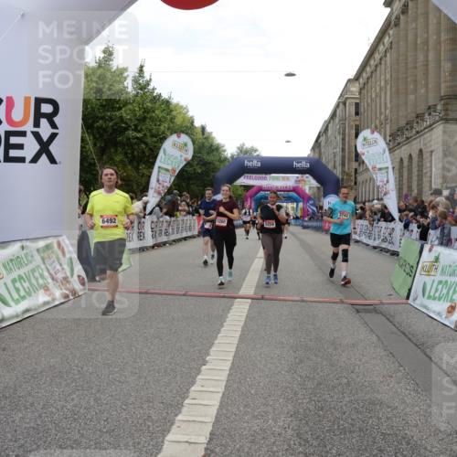 06.09.2026 - CURREX Alsterlauf Yannick Fuchs http://msf.ph/oto/10211732 06.09.2026 10:09:34 Ziel 2707, 2742, 4138, 4280, 4328, 4536, 4986, 5259, 5260, 6278, 6492, 8271 meine-sportfotos.de