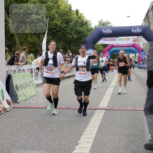 06.09.2026 - CURREX Alsterlauf Yannick Fuchs http://msf.ph/oto/10212356 06.09.2026 10:09:40 Ziel 2064, 2078, 2742, 3785, 3787, 4138, 4713, 5259, 5260, 5851, 6278, 6492 meine-sportfotos.de