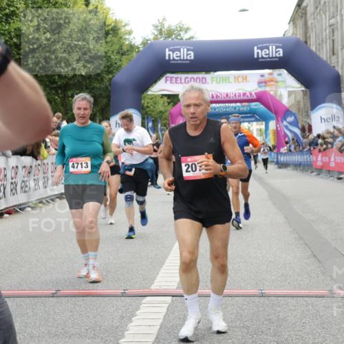 06.09.2026 - CURREX Alsterlauf Yannick Fuchs http://msf.ph/oto/10212566 06.09.2026 10:09:42 Ziel 2064, 2078, 2622, 2742, 3785, 3787, 4138, 4713, 5199, 5259, 5260, 5851, 6278 meine-sportfotos.de