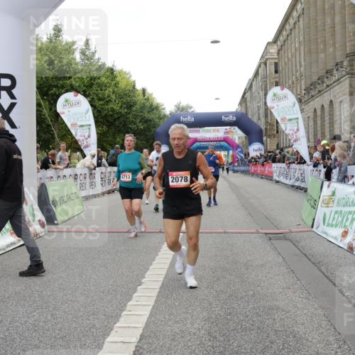 06.09.2026 - CURREX Alsterlauf Yannick Fuchs http://msf.ph/oto/10212667 06.09.2026 10:09:43 Ziel 2064, 2078, 2622, 3785, 3787, 4138, 4713, 4784, 5199, 5851, 6278, 6466 meine-sportfotos.de