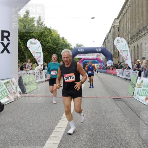 06.09.2026 - CURREX Alsterlauf Yannick Fuchs http://msf.ph/oto/10212720 06.09.2026 10:09:43 Ziel 2064, 2078, 2622, 3785, 3787, 4138, 4713, 4784, 5199, 5851, 6278, 6466 meine-sportfotos.de