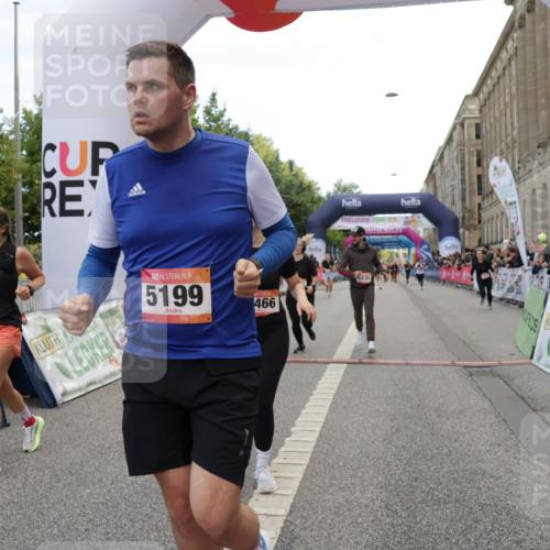 06.09.2026 - CURREX Alsterlauf Yannick Fuchs http://msf.ph/oto/10213094 06.09.2026 10:09:49 Ziel 2064, 2078, 2622, 3326, 4713, 4784, 5199, 5357, 5835, 5836, 5851, 6410, 6466 meine-sportfotos.de