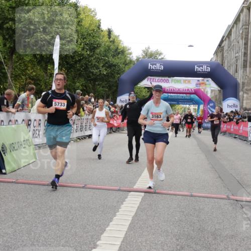 06.09.2026 - CURREX Alsterlauf Yannick Fuchs http://msf.ph/oto/10213457 06.09.2026 10:09:58 Ziel 2467, 3163, 3213, 3326, 4242, 4244, 5733, 6410 meine-sportfotos.de