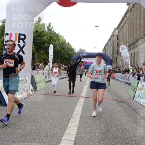 06.09.2026 - CURREX Alsterlauf Yannick Fuchs http://msf.ph/oto/10213528 06.09.2026 10:09:59 Ziel 2467, 3163, 3213, 3326, 4242, 4244, 4507, 5733, 6410 meine-sportfotos.de