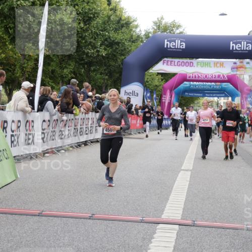 06.09.2026 - CURREX Alsterlauf Yannick Fuchs http://msf.ph/oto/10213671 06.09.2026 10:10:02 Ziel 2467, 3163, 3213, 4242, 4244, 4248, 4252, 4507, 5733 meine-sportfotos.de