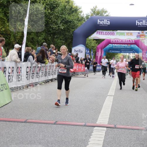 06.09.2026 - CURREX Alsterlauf Yannick Fuchs http://msf.ph/oto/10213678 06.09.2026 10:10:03 Ziel 2467, 2607, 3163, 3213, 4242, 4244, 4248, 4252, 4507, 5733 meine-sportfotos.de