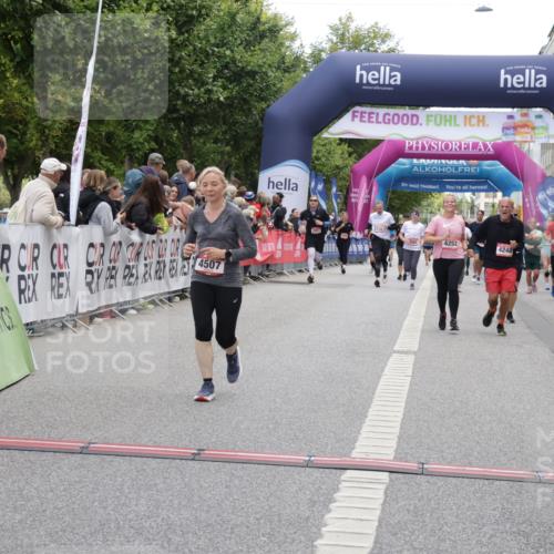 06.09.2026 - CURREX Alsterlauf Yannick Fuchs http://msf.ph/oto/10213688 06.09.2026 10:10:03 Ziel 2467, 2607, 3163, 3213, 4242, 4244, 4248, 4252, 4507, 5733 meine-sportfotos.de