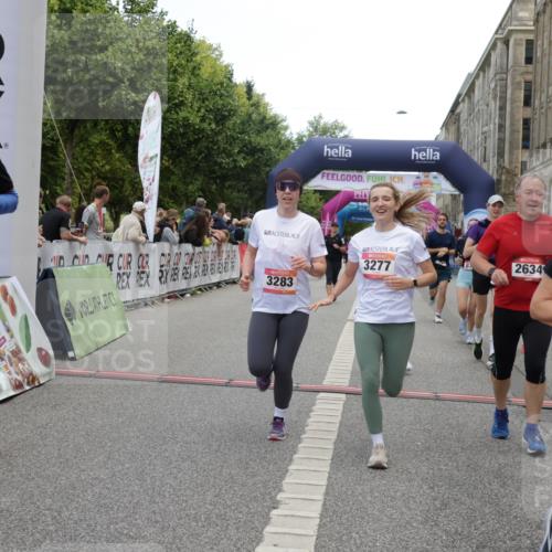 06.09.2026 - CURREX Alsterlauf Yannick Fuchs http://msf.ph/oto/10213983 06.09.2026 10:10:10 Ziel 2057, 2607, 2634, 2747, 3277, 3283, 4195, 4246, 4248, 4252, 4507, 4710, 5008, 6338, 6354, 8072, 8115, 8149, 8241 meine-sportfotos.de