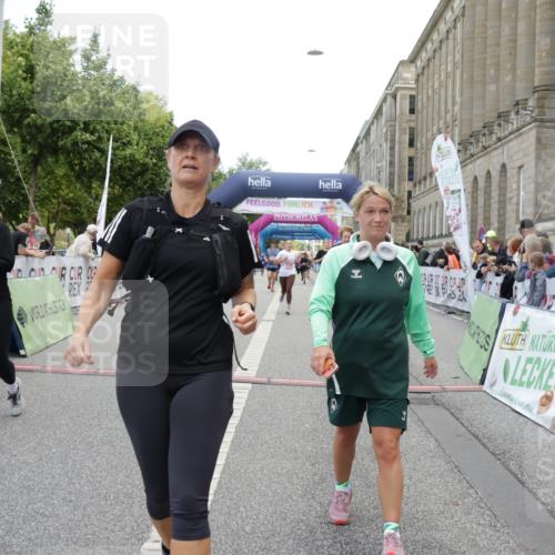 06.09.2026 - CURREX Alsterlauf Yannick Fuchs http://msf.ph/oto/10214200 06.09.2026 10:10:16 Ziel 2057, 2634, 2747, 3277, 3283, 4166, 4195, 4246, 4402, 4710, 4775, 4855, 4984, 5008, 5558, 6338, 6354, 8034, 8072, 8115, 8149, 8241 meine-sportfotos.de