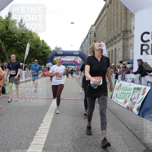 06.09.2026 - CURREX Alsterlauf Yannick Fuchs http://msf.ph/oto/10214336 06.09.2026 10:10:20 Ziel 2747, 4166, 4195, 4246, 4402, 4710, 4775, 4816, 4855, 4984, 5008, 5558, 8034, 8241 meine-sportfotos.de